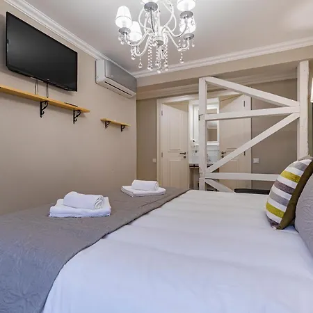 Lovelystay - Charming Douradoures I-2